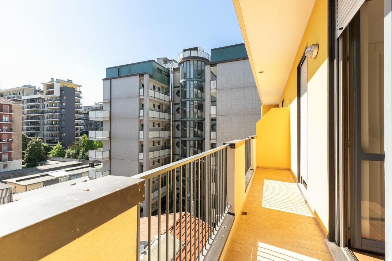 Alessia'S Flat - Affori Milão Exterior foto
